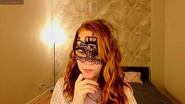 Snapshot of Margo_Kelly chatting on 05-19-26, 01:11 Margo Kelly online show from 05-19-26, 01:11