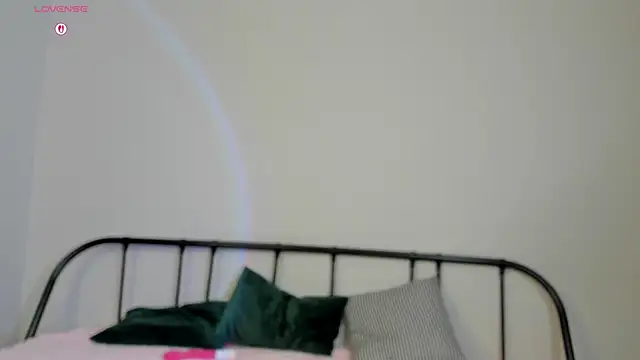 TonyaMeow online show from 05-27-26, 01:57