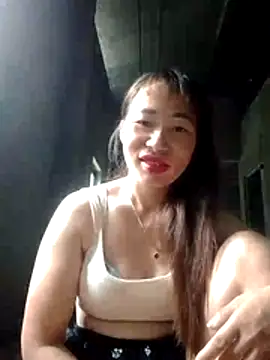 Snapshot of Tieuthu2 chatting on 05-19-26, 01:11 Tieuthu2 online show from 05-19-26, 01:11