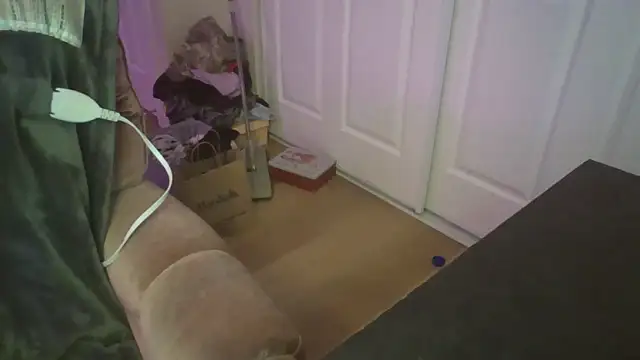 Lucysinclairr online show from 04-21-26, 02:51