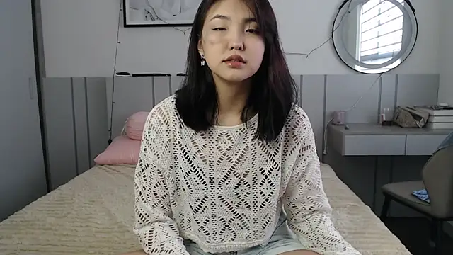 Maiaxoxo online show from 04-29-26, 12:16
