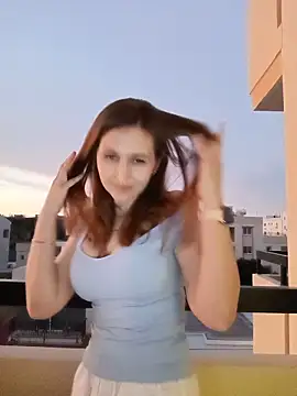 irresistibelle online show from 05-18-26, 05:08