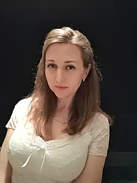 Snapshot of irresistibelle chatting on 07-02-26, 06:58 irresistibelle online show from 07-02-26, 06:58