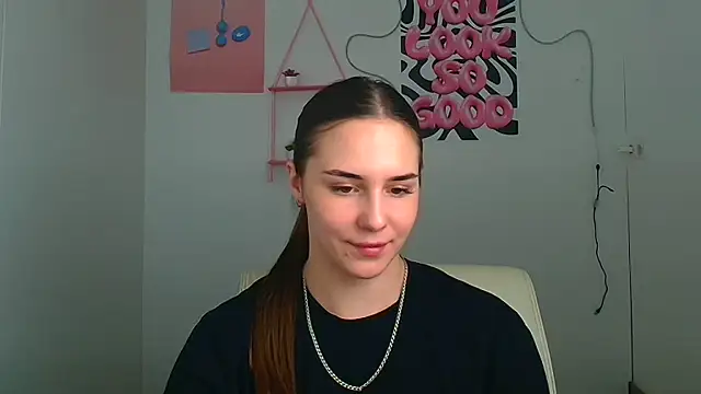 Kyara ra online show from 06-18-26, 09:36