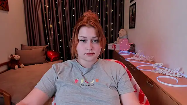 NoraLiin online show from 05-15-26, 07:43