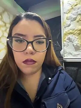 AliceMtz online show from 05-15-26, 08:49