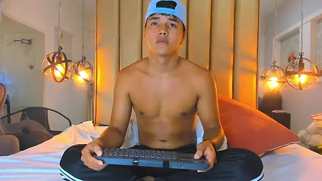 LianCarter  online show from 04-18-26, 11:27