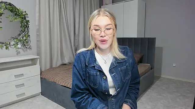 BlondeAura online show from 05-06-26, 10:15