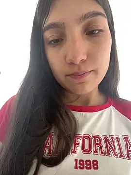 Soffy 20 online show from 05-18-26, 04:24