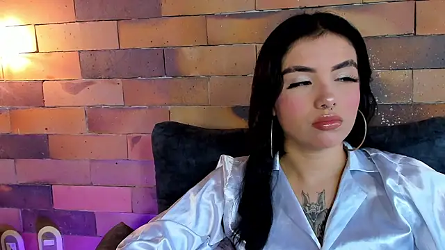 isabella hv online show from 04-21-26, 04:01