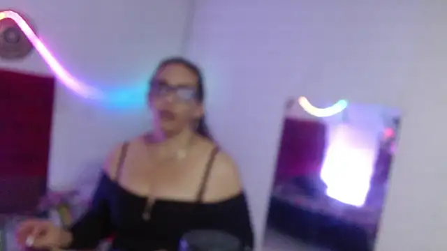 Sweet-Mommy-Milf online show from 05-26-26, 01:12