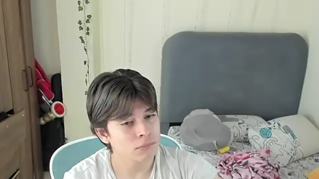 Snapshot of Felixzyn chatting on 07-12-26, 12:51 Felixzyn online show from 07-12-26, 12:51