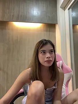 Snapshot of sweety_katexx chatting on 06-05-26, 01:28 sweety katexx online show from 06-05-26, 01:28