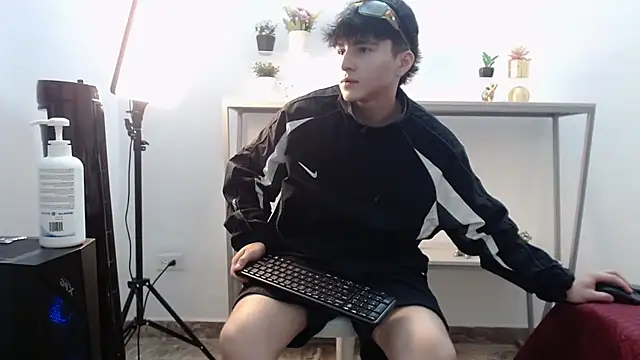 LunayDream online show from 05-21-26, 12:01