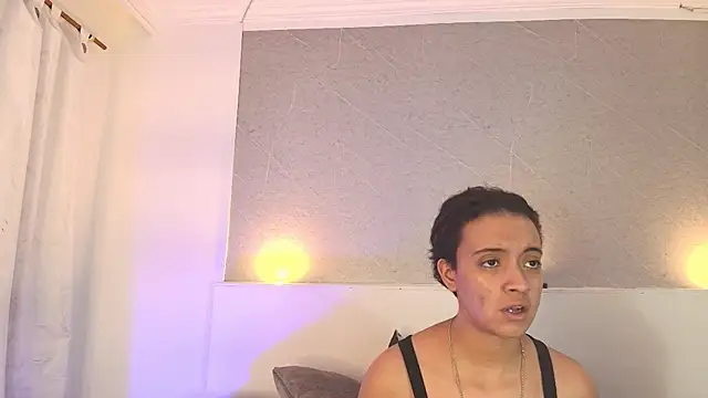 Snapshot of Jhon_and_Karol chatting on 06-25-26, 04:34 Jhon and Karol online show from 06-25-26, 04:34