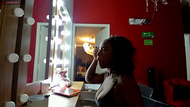 Snapshot of MiaJacksson chatting on 07-16-26, 07:53 MiaJacksson online show from 07-16-26, 07:53