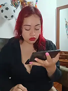 Snapshot of Amaranta-Luque chatting on 06-25-26, 04:22 Amaranta-Luque online show from 06-25-26, 04:22