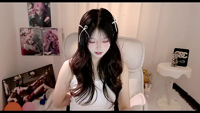 Snapshot of ChuYI-007 chatting on 06-11-26, 09:40 ChuYI-007 online show from 06-11-26, 09:40
