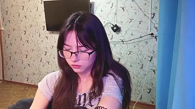 Snapshot of DelicaBrome chatting on 06-15-26, 11:34 DelicaBrome online show from 06-15-26, 11:34