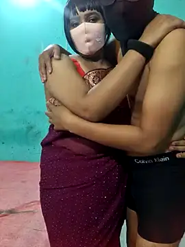 Hot Cupole online show from 05-05-26, 03:42