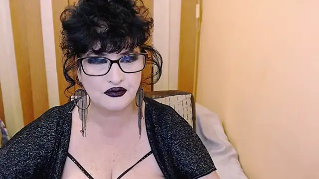 QuuenOfSin online show from 12-12-24, 05:15