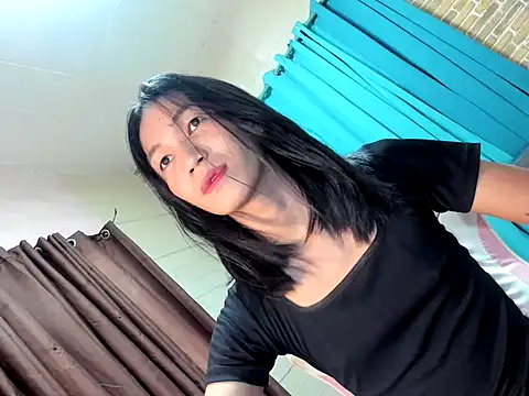 Snapshot of urnaughty_kim chatting on 06-25-26, 03:39 urnaughty kim online show from 06-25-26, 03:39