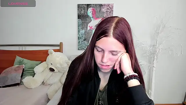 Snapshot of MaryRapunzel chatting on 04-22-26, 01:01 MaryRapunzel online show from 04-22-26, 01:01