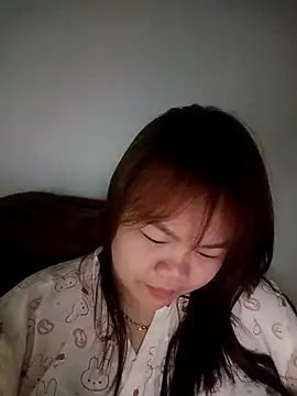 Snapshot of Truxcy1 chatting on 05-02-26, 02:11 Truxcy1 online show from 05-02-26, 02:11