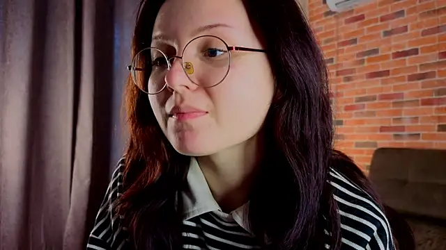 VelrixaThorne online show from 04-25-26, 06:38