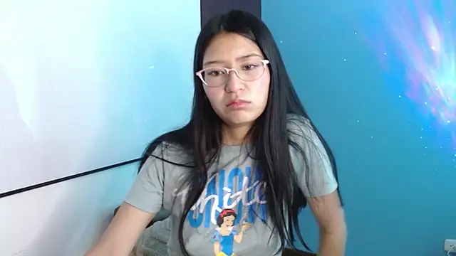 Snapshot of Danii_rizzo chatting on 04-27-26, 12:47 Danii rizzo online show from 04-27-26, 12:47