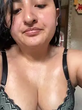 Lia Watson- online show from 04-23-26, 06:54