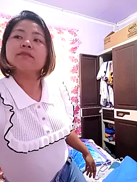 Snapshot of osang08 chatting on 05-08-26, 08:52 osang08 online show from 05-08-26, 08:52
