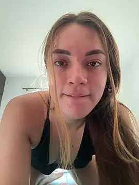 Snapshot of _EmmaDavis_ chatting on 06-13-26, 03:10 EmmaDavis online show from 06-13-26, 03:10