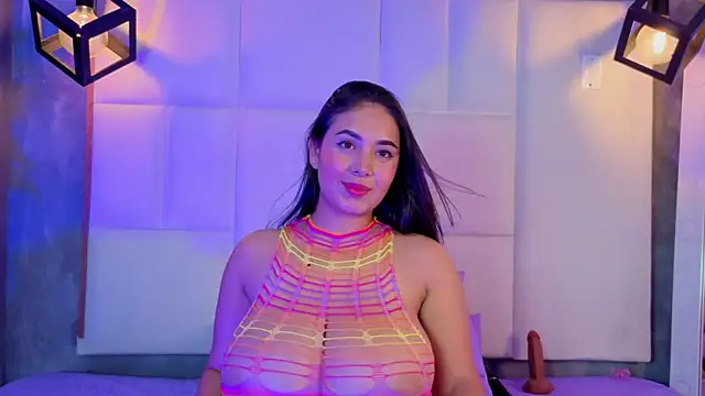 Snapshot of Violetta_rose_ chatting on 07-29-26, 10:41 Violetta rose online show from 07-29-26, 10:41