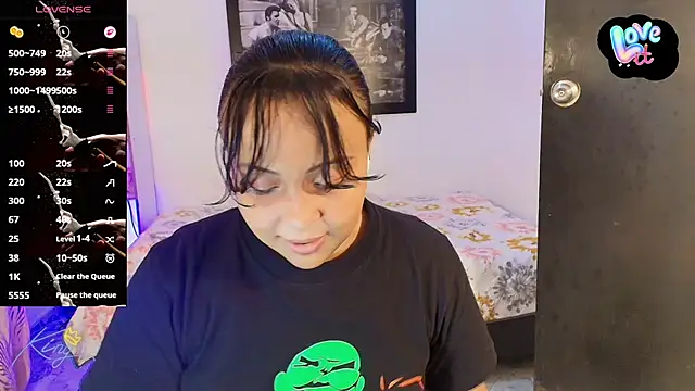 Snapshot of _eilish_ chatting on 04-28-26, 08:25 eilish online show from 04-28-26, 08:25