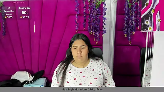 Snapshot of Rachel_Swetty2 chatting on 07-16-26, 01:17 Rachel Swetty2 online show from 07-16-26, 01:17