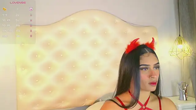 Snapshot of scarleettdoll chatting on 05-17-26, 01:14 scarleettdoll online show from 05-17-26, 01:14