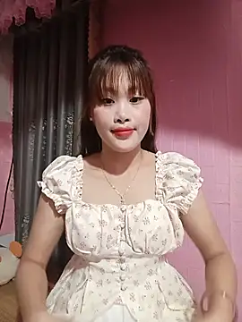 Snapshot of Ly-sexyy chatting on 06-22-26, 04:37 Ly-sexyy online show from 06-22-26, 04:37
