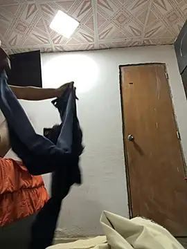 Boy-hot  online show from 04-21-26, 12:00