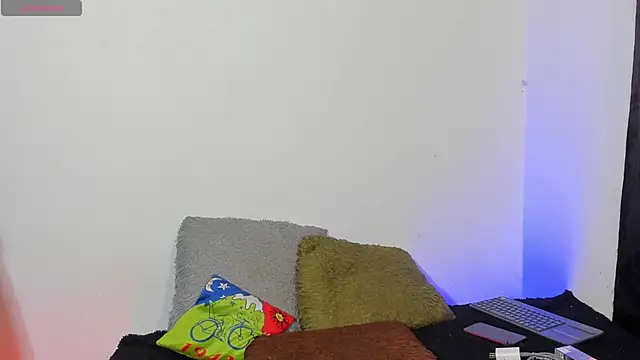 Snapshot of _IanLark chatting on 05-20-26, 11:33 IanLark online show from 05-20-26, 11:33