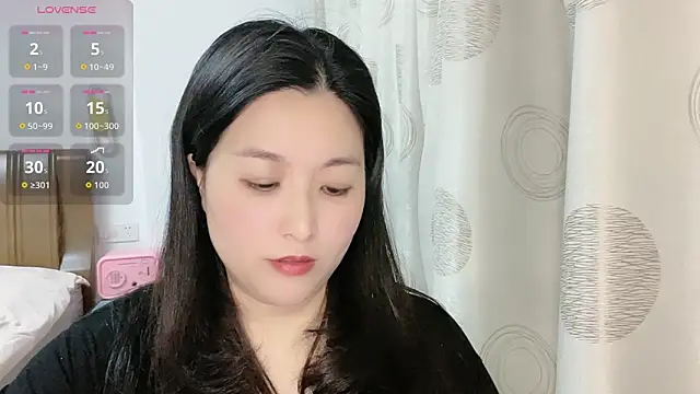 Snapshot of D-Misslu chatting on 04-23-26, 12:29 D-Misslu online show from 04-23-26, 12:29