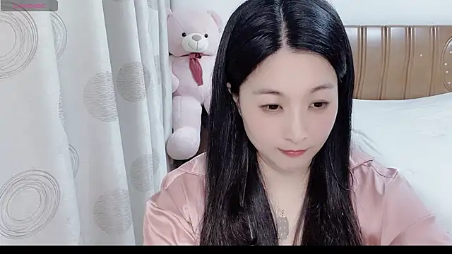 Snapshot of D-Misslu chatting on 06-27-26, 01:17 D-Misslu online show from 06-27-26, 01:17