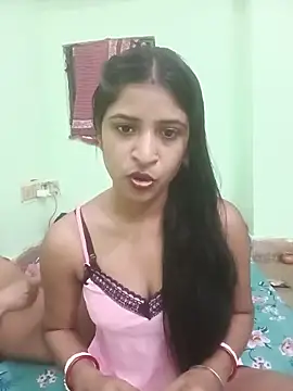 Snapshot of hot-couple-0 chatting on 05-15-26, 05:53 hot-couple-0 online show from 05-15-26, 05:53