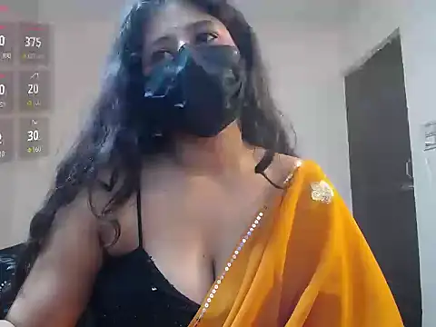 -Queenie online show from 05-05-26, 07:00