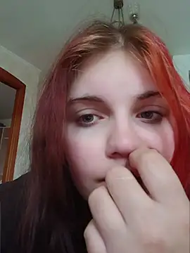 LoisFox online show from 04-25-26, 08:28