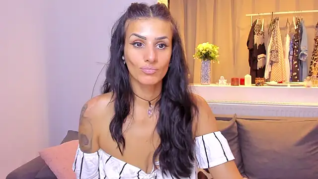 Snapshot of Milfchellle chatting on 07-05-26, 07:54 Milfchellle online show from 07-05-26, 07:54