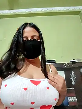 Snapshot of Priya_9945 chatting on 06-29-26, 11:32 Priya 9945 online show from 06-29-26, 11:32