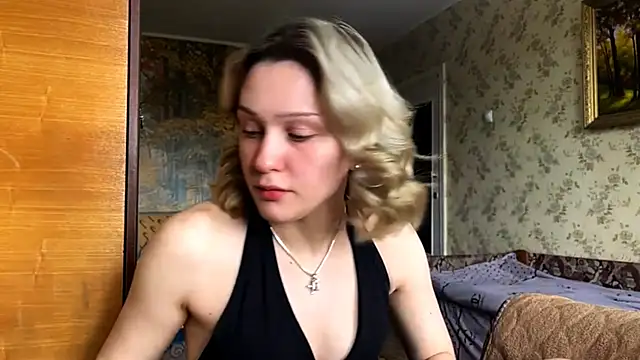 Snapshot of AlisiaStreitmatter chatting on 05-29-26, 09:18 AlisiaStreitmatter online show from 05-29-26, 09:18