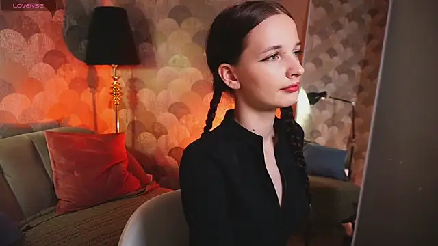 AliciaCore online show from 05-17-26, 08:38
