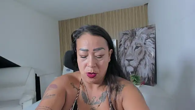 OrianaParra online show from 04-21-26, 09:17